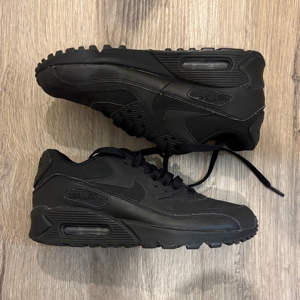 Nike Black Athletic Shoes
